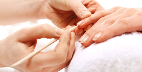 Manicure z Malowaniem Poznań - Prezent na Urodziny_SS