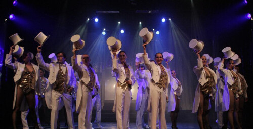 Kolacja we Dwoje i Spektakl w Teatrze Sabat - prezent dla pary