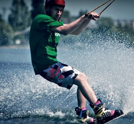 Poznaj Wakeboarding dla Przyjaciół (1 - 5 osób) | Kraków