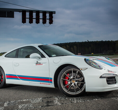 Jazda Porsche 911 S Martini Racing Edition (5 okrążeń) | Wiele Lokalizacji