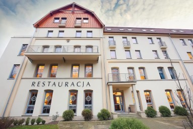 Romantyczny Weekend SPA dla Dwojga - Zakochaj się w Kotlinie Kłodzkiej-Prezent dla Rodziców_P