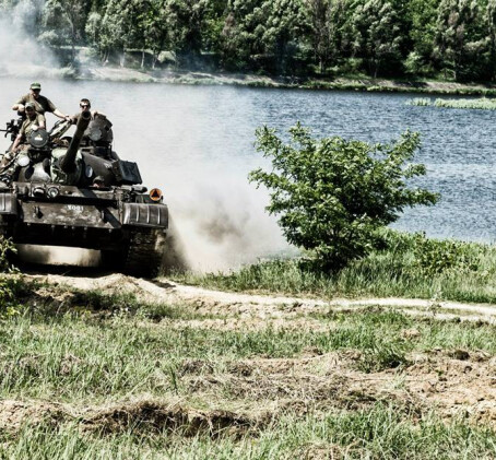 Poprowadź Czołg T-55 Plus