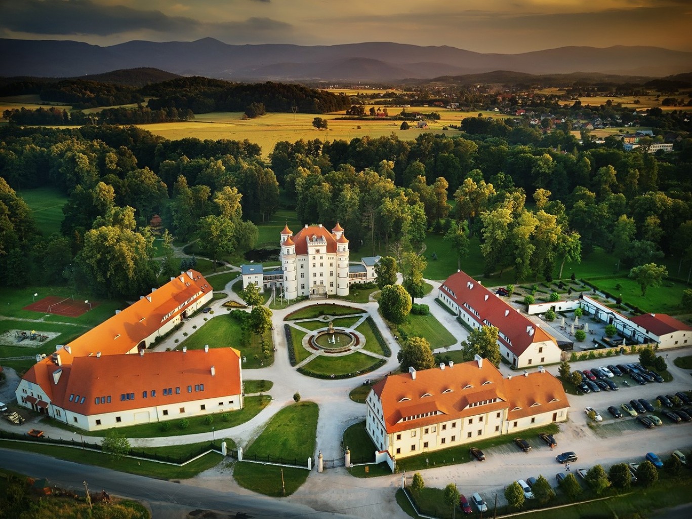 Królewski Weekend Dla Dwojga w Pałacu Wojanów | Jelenia Góra