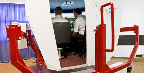 Lot Zapoznawczy w Symulatorze | Warszawa -prezent dla chłopaka