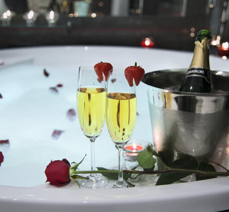 Romantyczny Pobyt w Komorowski Luxury Guest Rooms | Kraków