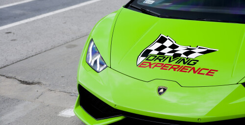 Poprowadź Lamborghini Huracán (2 okrążenia) - Prezent dla Taty