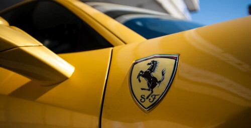 Poprowadź Ferrari 458 Italia (2 okrążenia) - Prezent dla męża