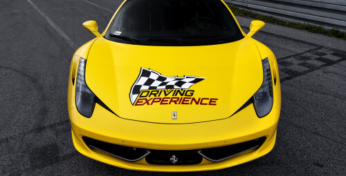 Poprowadź Ferrari 458 Italia (2 okrążenia) - Prezent na Dzień Chłopaka