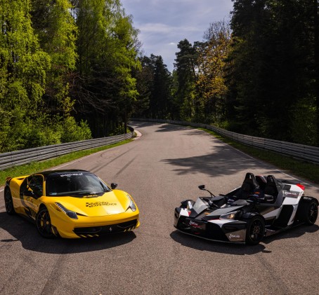 Pojedynek Ferrari 458 Italia vs. KTM X-Bow | Kielce