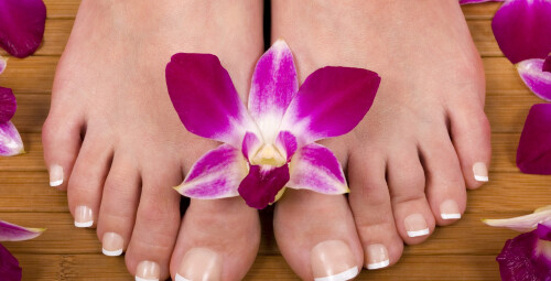 Pedicure Hybrydowy - Prezent dla przyjaciółki