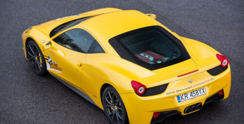 Jazda Ferrari 458 Italia na Torze (5 okrążeń) - Prezent na Dzień Ojca
