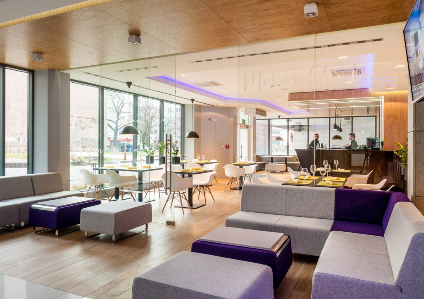 Romantyczny Pobyt (1 Noc, 2 Osoby) | Hotel InVite | Wrocław