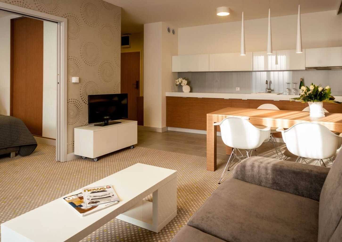 Romantyczny Pobyt (1 Noc, 2 Osoby) | Hotel InVite | Wrocław