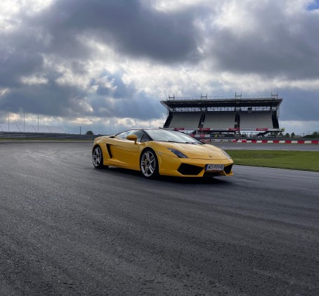 Jazda Lamborghini Gallardo (4 okrążenia) | Wiele Lokalizacji