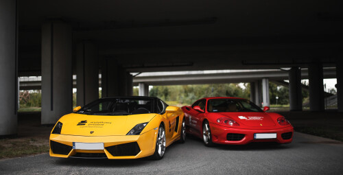 Pojedynek Lamborghini vs Ferrari- Prezent dla niego_W