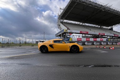 Pojedynek Ferrari vs. Lotus-Prezent dla Brata_P