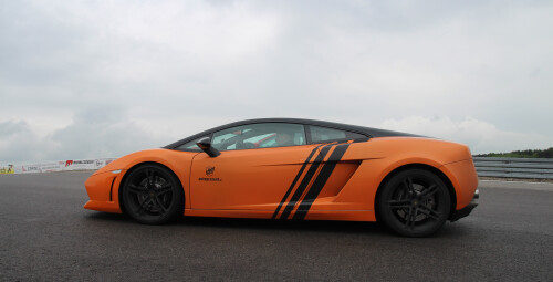 Pojedynek Lamborghini Gallardo vs KTM X-Bow (4 okrążenia) - Prezent na Dzień Chłopaka