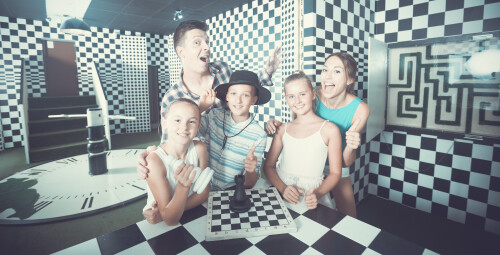 Zabawa w Escape Room dla Przyjaciół | Toruń -prezent dla pary