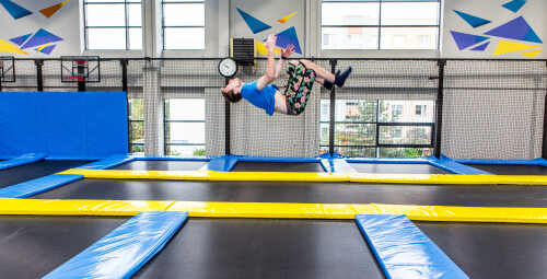Szalona Zabawa w Parku Trampolin dla Dwojga | Wrocław -prezent na imieniny