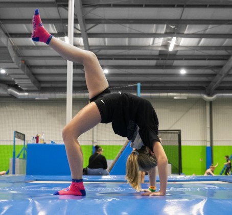 Szalona Zabawa w Parku Trampolin | Łódź