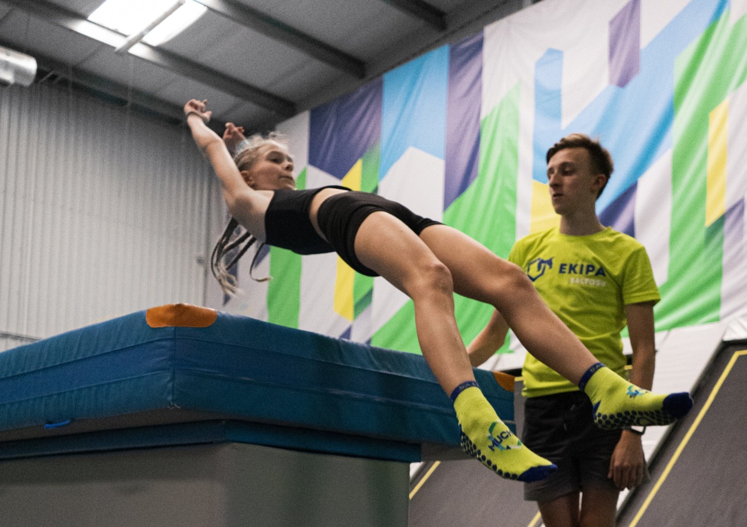 Szalona Zabawa w Parku Trampolin dla Dwojga | Łódź