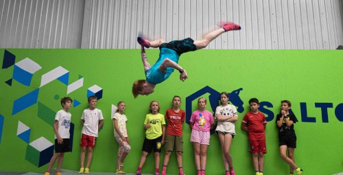 Szalona Zabawa w Parku Trampolin z Trenerem | Łódź - prezent na mikołajki_PP