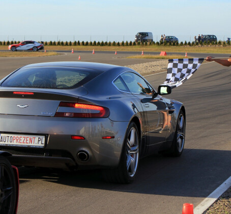 Jazda Aston Martinem Vantage (1 okrążenie) | Tor Główny
