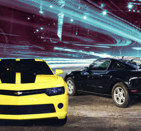 Amerykański Pojedynek Chevrolet Camaro vs Ford Mustang (6 okrążeń) | Wiele Lokalizacji