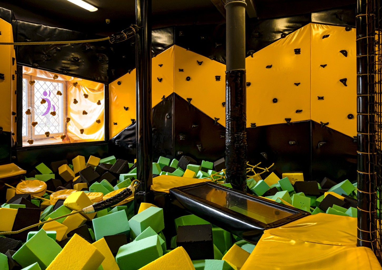 Szalona Zabawa w Parku Trampolin | Lublin