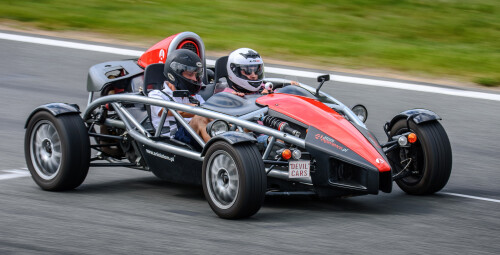 Pojedynek Ferrari vs Ariel Atom (4 okrążenia) | Wiele Lokalizacji  Tor Bednary, Tor Kartingowy Poznań, Tor Jastrząb, Tor Toruń, Tor Ułęż, Tor Kielce-Masłów, Tor Gdańsk-Pszczółki, Tor Słomczyn, Tor Koszalin, Tor Kraków, Tor Olsztyn, Tor Łódź, Tor Modlin, Tor Słabomierz, Tor Wrocław-Oleśnica, Tor Białystok #4