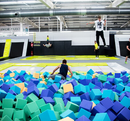 Pakiet Wejść do Parku Trampolin | Toruń