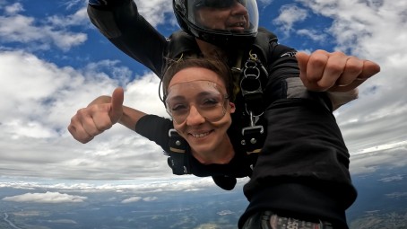 Skok ze Spadochronem w Tandemie - Prezent dla Kobiety_P