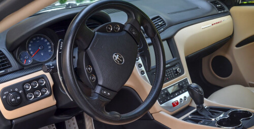 Jazda Maserati (1 okrążenie) | Wiele lokalizacji - prezent dla syna