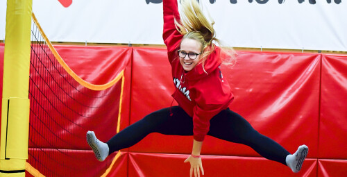 Zabawa w Parku Trampolin dla Dwojga - prezent na święta