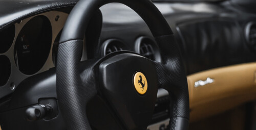 Poszalej Ferrari Ulicami Miasta - prezent dla chłopka_W