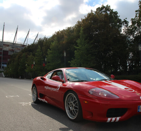 Poszalej Ferrari Ulicami Miasta | Łódź