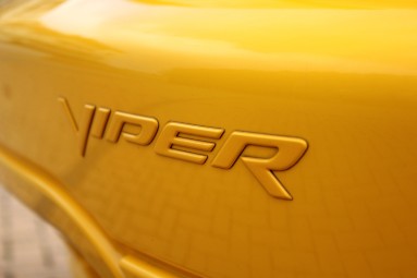 Jazda Dodge Viper SRT-10 (2 okrążenia) - prezent na święta