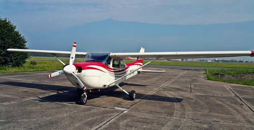 Lot Widokowy Samolotem Cessna 150 (30 min.) | Bydgoszcz - prezent dla szefa