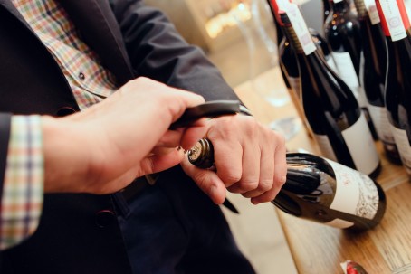 Degustacja Wina z Sommelierem w Domowym Zaciszu | Warszawa 