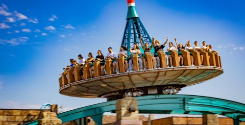 Dwudniowa Przygoda dla Dwojga w Parku Rozrywki Energylandia | Zator -Prezent dla Przyjaciół_P