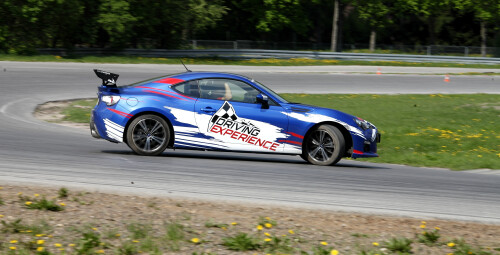 Drifting Subaru BRZ - prezent na dzień chłopaka