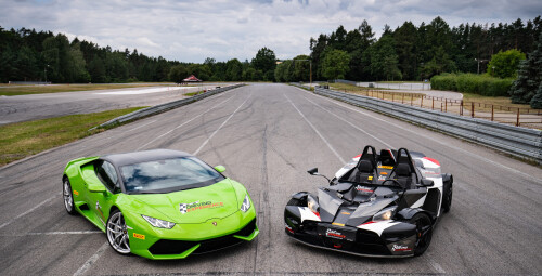 Pojedynek Lamborghini Huracán vs KTM X-Bow - prezent na święta