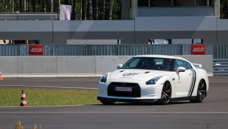 Jazda Nissanem GTR (1 okrążenie) | Tor Główny - prezent dla szefa_P
