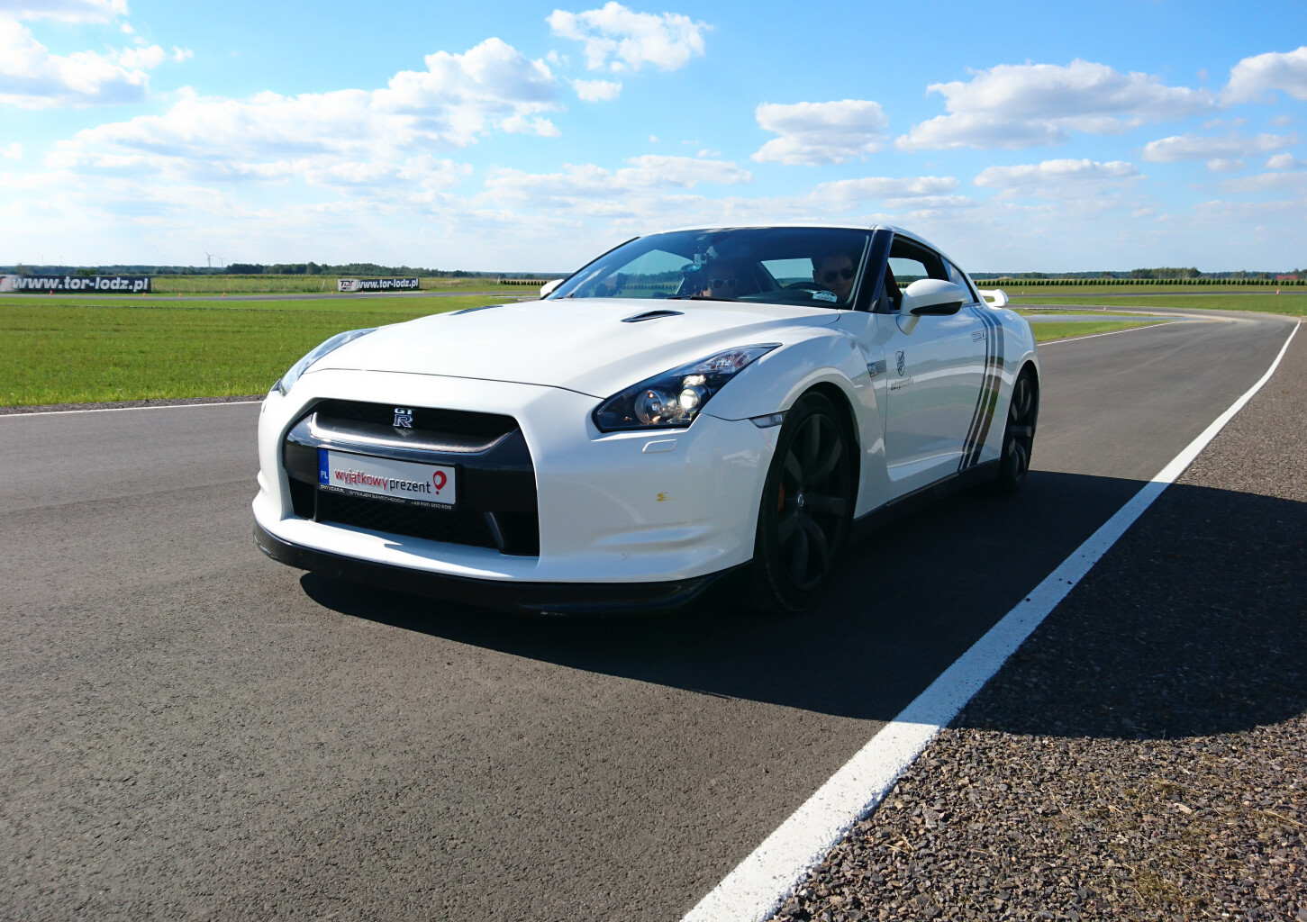 Jazda Nissanem GTR (1 okrążenie) | Tor Główny