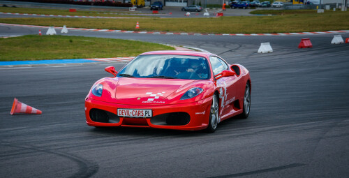 Jazda Ferrari (1 okrążenie) | Tor Główny - prezent dla ukochanego_P
