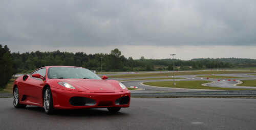 Jazda Ferrari (1 okrążenie) | Tor Główny - prezent na urodziny_P