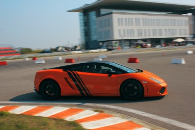 Jazda Lamborghini (1 okrążenie) | Tor Główny - prezent na urodziny_P
