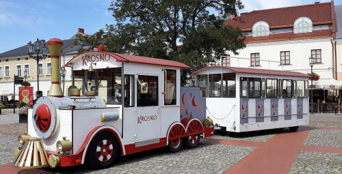 Zwiedzanie Centrum Dziedzictwa Szkła i Piwnic Przedprożnych - prezent dla grupy