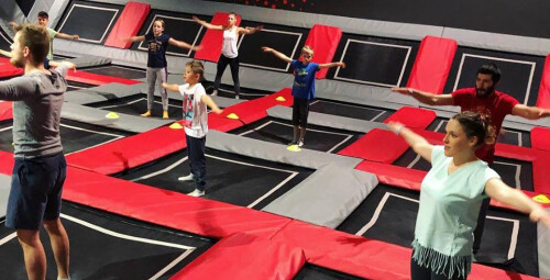 Szalona Zabawa w Parku Trampolin Kalisz Jump Planet - prezent dla niej_PP