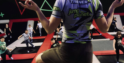 Szalona Zabawa w Parku Trampolin Kalisz Jump Planet - prezent dla chłopaka_PP